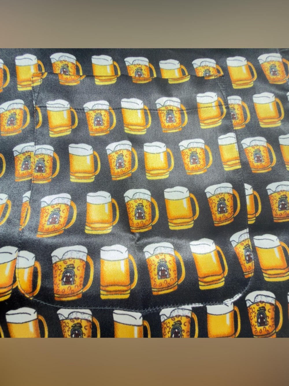 Casual Black Short-Sleeve Button-Down Shirt with Yellow Mug Print - Picture 3 of 12